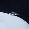 Anillo de Joyería con Gema de Nuevo Color, Plata 925 Electrochapada con 18K, Incrustado con Piedra Lunar Azul Natural, Diseño Redondo Simple, Una Pieza para Venta al Por Mayor