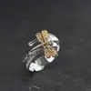 Anillo Nuevo Vintage de Pluma y Libélula con Acentos Dorados, Diseño de Moda Unisex, Anillo Ajustable para Hombres, Transfronterizo