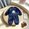 Conjunto infantil 2026 novo estilo coreano para meninas, moletom esportivo moderno e calça jogger, conjunto de duas peças da moda para exportação