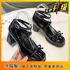 Sapatos Mary Jane com Laço e Tira Cruzada Estilo Britânico Sapatos de Couro Pequenos Femininos 2023 Primavera e Verão Novos Salto Alto Salto Grosso Sapatos de Camada Única