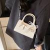 Bolso pequeño de estilo coreano para mujer, bandolera con lazo, informal, sencilla, cuadrada, estilo crowdsourcing, 2025