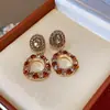 Brincos de Borboleta com Diamantes Pintados em Spray de Agulha de Prata, Luxo Acessível, Brincos de Alta Qualidade, Modernos, Exquisitos e Versáteis, Brincos Personalizados para Mulheres
