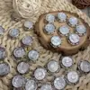 Caixa Mágica de Conchas Brancas Naturais Gato da Lua Acessórios de Joias Escultura Base Meia Prata com Forte Sensação de Luz Pulseira DIY, etc.