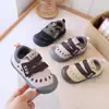 Zapatos para Caminar de Bebé Niños 0-3 Años Primavera/Otoño Nuevo Estilo Niñas Transpirables para Exterior Velcro Bebé Niño Pequeño Versátiles Zapatos para Caminar