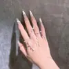 Pulsera y Anillo Combinados con Borla de Flor Super Brillantes, Anillo de Dedo de Lujo Ligero, Anillo de Palma, Decoración para Mano, Joyería de Mano con Diamantes Brillantes en Forma de Hoja