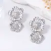 Pendientes de Aleación con Patrón Floral Único de Moda Retro Europea y Americana Sencilla de Lujo Ligero de Alta Gama para Mujer