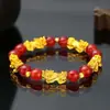 Pulseira Corajosa de Obsidiana Dourada Areia do Vietnã para Homens Pulseira Piqiu Banhada a Ouro Evento de Feira de Rua Presente