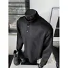 Camiseta Henley de Manga Larga Nueva de Moda Primavera/Otoño 2026 para Hombre, Corte Holgado, Casual, Color Sólido, Top de Moda Versátil