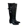 Nova Coleção Outono/Inverno 2026: Botas de Cano Largo com Bico Fino e Salto Bloco, Fivela de Cinto, Botas de Montaria de Cano Alto e Botas Longas de Cano Largo para um Look Apimentado