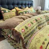 Conjunto de cama de quatro peças em lã de leite de alto peso, conjunto de capa de edredom quente de fleece de coral dupla face espessada para o inverno.