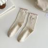Calcetines de mujer con lazo bordado de encaje de hongo e hilo de puntos, calcetines de algodón de tubo medio que combinan con todo, calcetines suaves de viento para el departamento universitario japonés