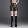 Shorts de couro femininos, nova coleção outono 2026, cintura alta, perna reta, design de perna larga, caimento solto, efeito emagrecedor, calça de couro PU, estilo bootcut