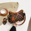 Bolsa feminina de alta qualidade 2026 transfronteiriça, bolsa tote, bolsa de mão versátil, bolsa de ombro e transversal casual estilosa