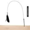 Venta al por mayor del fabricante Ventosa Alambre de acero Pluma Palo para provocar gatos Juguete interactivo para gatos para aliviar el aburrimiento Caña extendida para provocar gatos Suministros para gatos