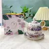 Pequeño Set de Té de la Tarde de Lujo Alto Valor de Color Olla para Madre y Madre Taza de Café de Cerámica Creativa Taza de Té de Flores Una Taza Un Plato Tetera