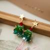 Pendientes de árbol de Navidad con lazo de atmósfera "Cortesía de la Navidad" para mujer, clip para la oreja 2024 nuevos pendientes de lujo de alta gama