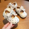 Zapatos de baile para niñas encaje de lunares zapatos de charol pequeños niñas 2026 Primavera Verano lazo de niña retro princesa zapatos de charol modernos