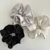 Goma para el pelo estilo coreano de satén cremoso con brillo nacarado y borde prensado, con un tacto avanzado para coletas y recogidos para mujer