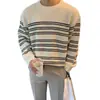 Atacado do fabricante de novos suéteres de malha listrados em preto e branco para outono e inverno, com gola redonda, para homens e mulheres, soltos, casuais, peças de outer wear versáteis