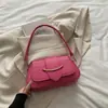 2025 Popular Nova Simples Design de Nicho Bolsa Feminina Moda Bolsa de Ombro Axila Bolsa Quadrada Pequena em Relevo Bolsa Transversal