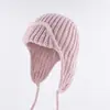 Chapéu Aviador Novo Estilo de Inverno com Proteção para as Orelhas para Mulheres, Cor Sólida com Amarração, Chapéu de Lã Tricotado Afina o Rosto, Chapéu Lei Feng Quente Estilo Coreano