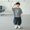 Conjunto de Verão para Meninos 2026 Nova Moda Bebê Menino Manga Curta Listrado Roupas de Verão Infantis Conjunto Casual Fino de Duas Peças