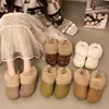 Pantuflas mullidas estilo retro con diseño de punta cerrada, pantuflas de invierno 2026 para mujer estilo Birkenstock de suela gruesa, forradas de felpa para abrigar, y cómodas botas de nieve