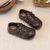 Sapatos infantis de couro genuíno, nova coleção primavera/outono 2026, sapatos casuais infantis, tênis para meninos, mocassins de bebê, sola macia, estilo britânico