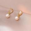Aretes para Mujer Moda Transfronteriza Perla de Agua Dulce Mariposa Flor Aretes de Botón Elegantes Nicho Simples Joyería para Mujer