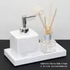 Kit de artículos de tocador de baño europeo para hotel Baño de habitación modelo Adornos de baño Botella de desinfectante de manos Botella de loción Juego de bandeja
