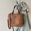 Bolsa Estilo Luxo Leve para Mulheres 2026 Verão Nova Vintage Cor Sólida Bolsa de Mão Versátil Bolsa Saco Casual