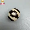 Venta al por mayor de fábrica Ágata Natural Genuina Color Café Cuentas Dzi con Pátina, Accesorios Vintage de Cuentas Budistas del Tíbet, Dalo de Tres Ojos