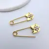 Broche em Forma de Floco de Neve Banhado a Ouro Color-Preserving Zircônia Micro-Pavimentada Broche Artesanal DIY Pino de Pérola Adesivo Acessórios de Joia para Sapato