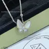 Colar Borboleta Turquesa Trevo de Quatro Folhas Novo Colar 18K Totalmente Cravejado Corrente para Clavícula Laço de Madrepérola Branca Diamantes Rosa Amarelo