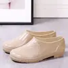Botas de lluvia, zapatos impermeables, cubrebotas de goma, botas de agua de moda para mujer, duraderas, adecuadas para uso en la cocina, de corte bajo, para el trabajo, antideslizantes, de caña corta, con suela blanda