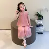 Conjunto sin mangas para niña Verano 2026 Nueva Moda Infantil Super Lindo Conjunto de Verano para Niños Pequeños, Conjunto Ligero de Dos Piezas