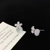 Pendientes de Gato de Ojo de Flor Elegantes y Hermosos Estilo Francés, Broches de Mosquitero, Pendientes de Presión sin Perforar, Exquisitos y de Lujo Ligero