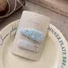 Novo Acessório de Cabelo Azul e Prata Estilo Chanel, Presilha de Cabelo Laço, Sensação Elegante e de Alto Padrão, Presilha de Cabelo Versátil para Meninas, Ornamento de Cabelo Lateral
