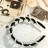 Faixa de Cabeça Pequena de Veludo com Pérolas para Mostrar o Rosto Nova Faixa Antiderrapante Especial para Lavar o Rosto Banda de Cabelo de Alto Padrão para Cabelo Solto Hair Grotto
