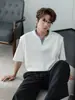 Camiseta de manga corta para hombre, marca de moda, corte holgado de verano, nuevo modelo 2026, tendencia de celebridad de internet, top estampado sencillo