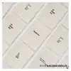 Estilo cool ins, letras inglesas artísticas, cartões com franjas, nail art, joias, adereços de fotografia, decorações de fundo e peças de exibição