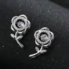 2021 Nuevos pendientes exquisitos europeos y americanos pendientes de moda de flor pendientes de pendientes de temperamento simple venta directa de fábrica