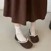 Sapatilhas Quadradas Retro Delicadas com Pérolas para Mulheres, Sapatos Rasos Planos de Camurça Confortáveis Versáteis Que Realçam a Pele com Solas Macias