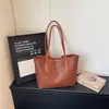 Bolsa de Hombro Patchwork de Gran Capacidad con Patrón Tejido Europeo y Americano Transfronterizo Modelo Nuevo 2026 Simple Versátil Casual para Viajes Diarios para Mujer