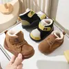 Botas de Nieve para Niños Invierno 2026 Zapatos de Algodón para Bebé con Forro de Terciopelo Niños y Niñas Botas de Algodón Engrosadas Para Niños Pequeños Cálidas Zapatos Grandes de Algodón