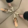 Zapatos de Mujer Nuevo Estilo Perla Camelia 2026 Tendencia de Moda Coreana Zapatillas de Punta Cerrada Zapatos de Tacón Bajo de Moda de Verano para Mujer