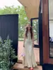 Vestido de té floral vintage estilo francés para mujer, Nuevo modelo Verano 2026, Ceñido a la cintura, Adelgazante, Diseño de cuello en V, Vestido largo sin tirantes