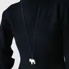 26 Modelos Nuevos de Collares de Cordón de Cuero con Cierre de Tira de Poni, Simples y Elegantes con un Toque de Lujo, Estilo de Nicho Versátil Colgante de Poni para Mujeres