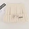 Gorro de punto suelto de alta calidad coreano con orejas de gato, clip en, con cordones de colores y adornos de perlas, un gorro cálido y protector de orejas para mujer en otoño e invierno
