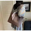 Bolso tote nuevo para mujer, bolso de mano grande para el trabajo, bolso de hombro elegante y sofisticado, bolso de axila con diseño de nicho para mujer